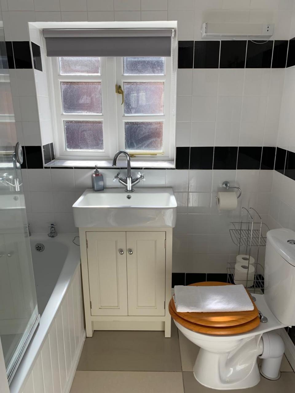 Ashbrook Lewis - Two Bedroom, Two Bathroom Cottage Nr Harwell Oxford Didcot Luaran gambar